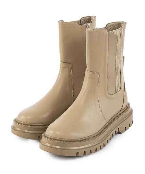 بوت برش دار